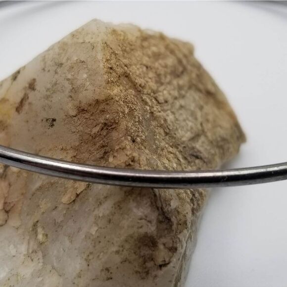 Elated vow round bracelet bangle - Picture 2 of 2